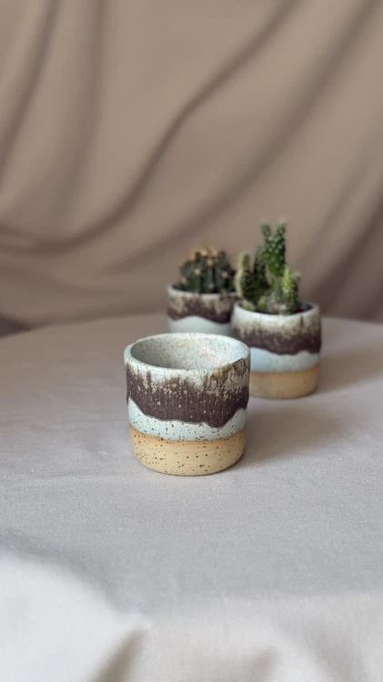 Doniczka handmade niebieska nakrapiana