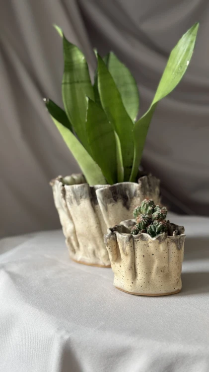 Doniczka handmade organiczny kształt wave