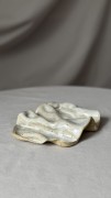 Ceramiczna tacka wave w stylu japandi