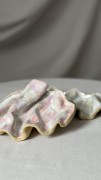Ręcznie robiona taca na biżuterię pastelowa wave