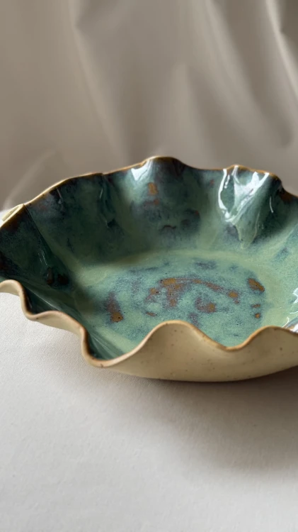 recznie-robiona-misa-ceramiczna-dekoracja-wnetrz.jpg