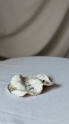 muundo-ceramiczna-podstawka-bizuteria-falowana-bezowa.jpg